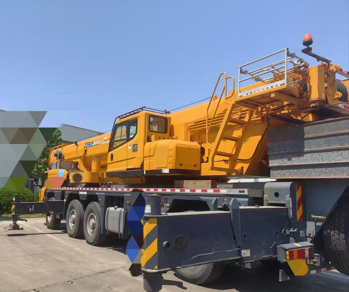 XCMG XCA130L7C - Вседорожный кран: фото 4 XCMG XCA130L7C - Вседорожный кран: фото 4