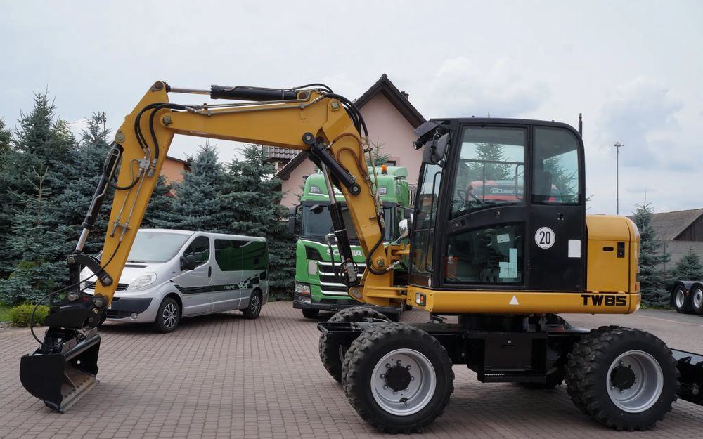 Terex TW 85 Koparka kołowa Sprowadzona silnik DEUTZ Stan Wzorowy - Колёсный экскаватор: фото 2 Terex TW 85 Koparka kołowa Sprowadzona silnik DEUTZ Stan Wzorowy - Колёсный экскаватор: фото 2