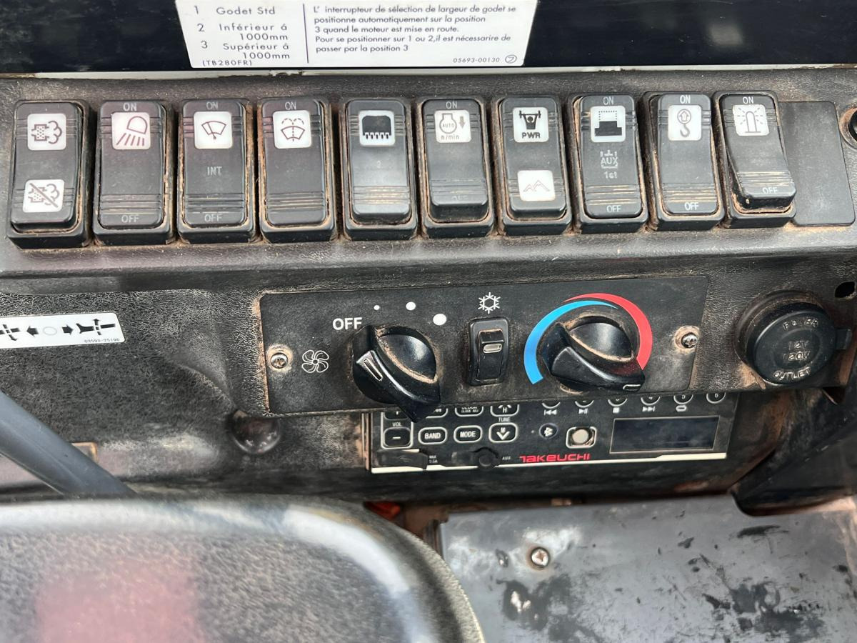 Гусеничный экскаватор Takeuchi TB280FR pelle à chenille 8T: фото 14 Гусеничный экскаватор Takeuchi TB280FR pelle à chenille 8T: фото 14