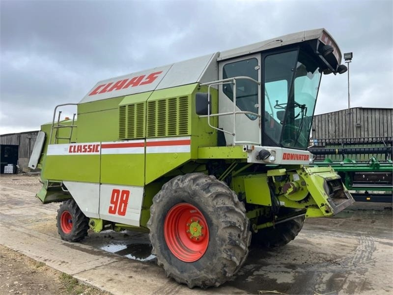 Claas Claas Dominator Classic 98 c/w C450 Header - Навесное оборудование для комбайна: фото 4 Claas Claas Dominator Classic 98 c/w C450 Header - Навесное оборудование для комбайна: фото 4