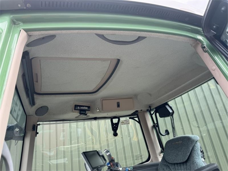 Трактор Fendt 828 ECR Vario Profi Plus **Video Below**: фото 13 Трактор Fendt 828 ECR Vario Profi Plus **Video Below**: фото 13