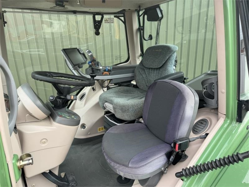 Трактор Fendt 828 ECR Vario Profi Plus **Video Below**: фото 12 Трактор Fendt 828 ECR Vario Profi Plus **Video Below**: фото 12