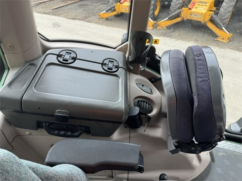 Трактор Fendt 828 ECR Vario Profi Plus **Video Below**: фото 17 Трактор Fendt 828 ECR Vario Profi Plus **Video Below**: фото 17