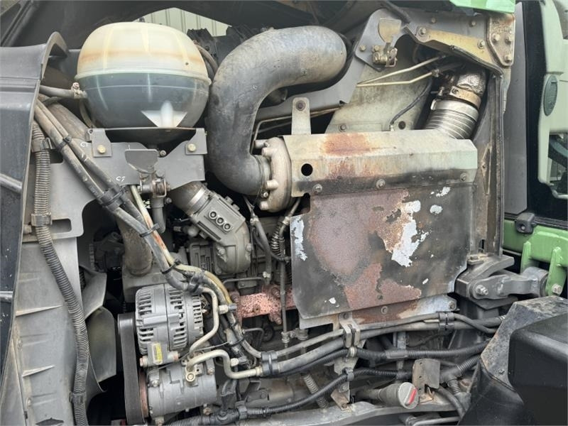 Трактор Fendt 828 ECR Vario Profi Plus **Video Below**: фото 10 Трактор Fendt 828 ECR Vario Profi Plus **Video Below**: фото 10