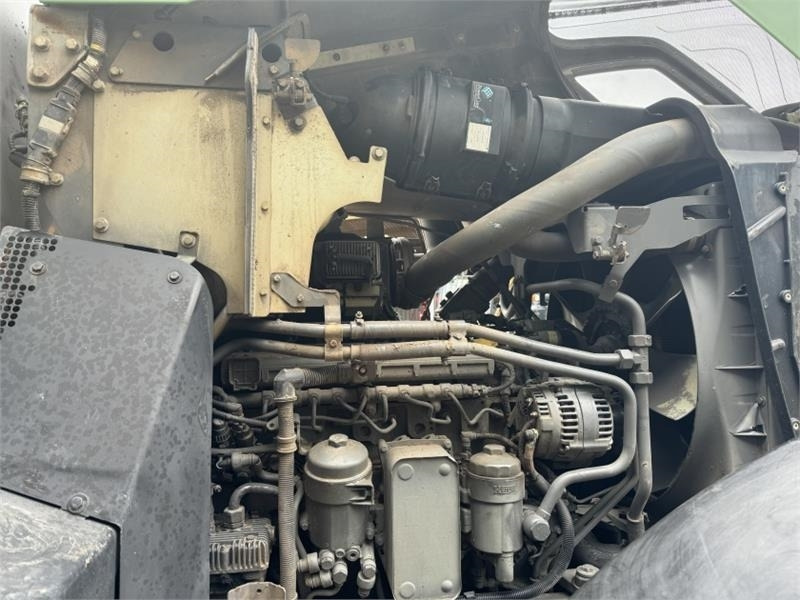 Трактор Fendt 828 ECR Vario Profi Plus **Video Below**: фото 11 Трактор Fendt 828 ECR Vario Profi Plus **Video Below**: фото 11