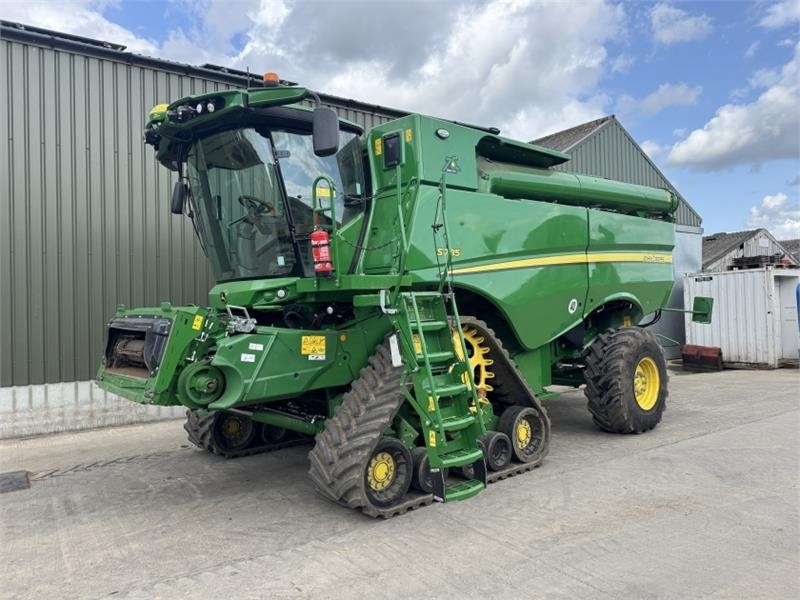 John Deere John Deere S785 4WD c/w 735D Header - Навесное оборудование для комбайна: фото 1 John Deere John Deere S785 4WD c/w 735D Header - Навесное оборудование для комбайна: фото 1