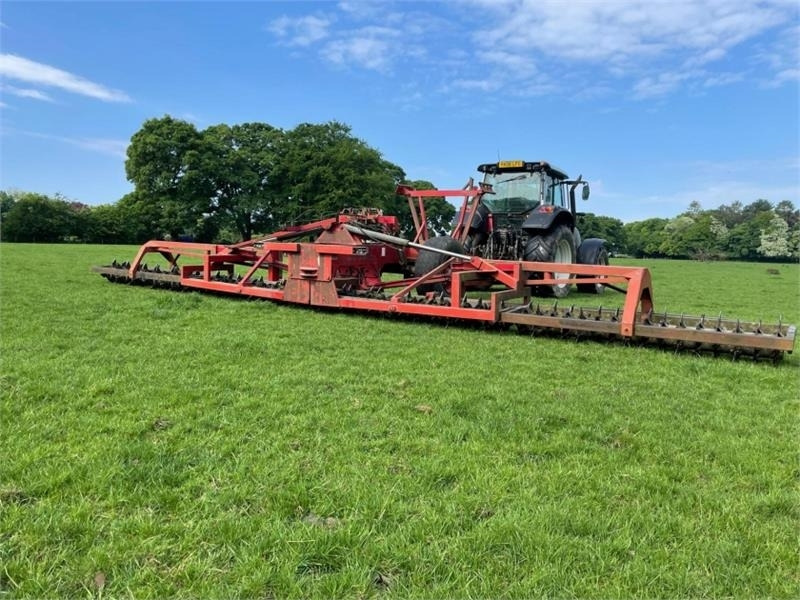 K-Two AE-RO II 9.6 Meter Grassland Aerator - Садовое оборудование: фото 2 K-Two AE-RO II 9.6 Meter Grassland Aerator - Садовое оборудование: фото 2