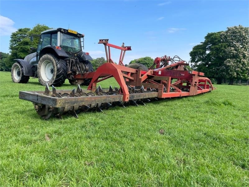 K-Two AE-RO II 9.6 Meter Grassland Aerator - Садовое оборудование: фото 4 K-Two AE-RO II 9.6 Meter Grassland Aerator - Садовое оборудование: фото 4