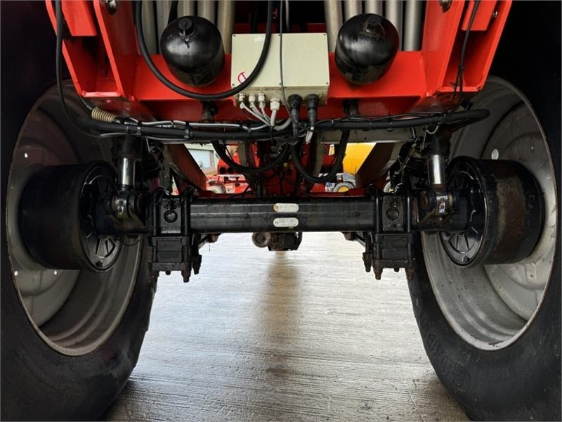 Разбрасыватель удобрений Kuhn AGT 6036 Boom Fert Spreader: фото 6 Разбрасыватель удобрений Kuhn AGT 6036 Boom Fert Spreader: фото 6