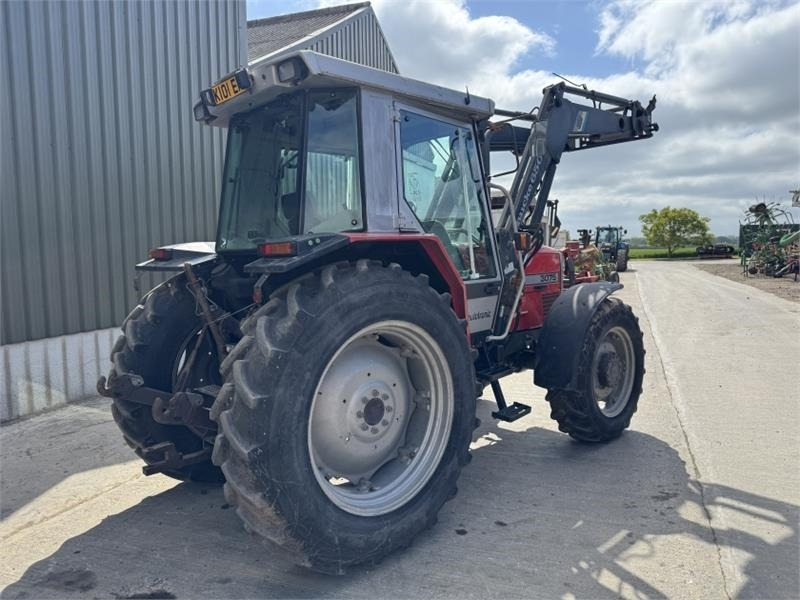 Massey Ferguson Massey Ferguson 3075 Dynashift *Low Hours* - Трактор: фото 4 Massey Ferguson Massey Ferguson 3075 Dynashift *Low Hours* - Трактор: фото 4