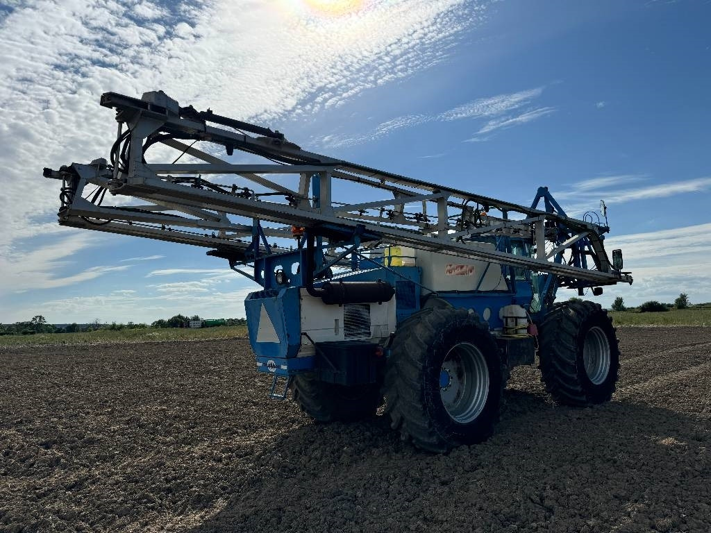 Matrot M44D 36m Self Propelled Sprayer - Самоходный опрыскиватель: фото 4 Matrot M44D 36m Self Propelled Sprayer - Самоходный опрыскиватель: фото 4