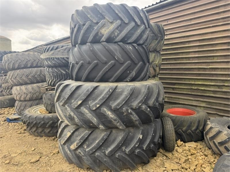 John Deere John Deere 8000R 600 and 710 Wheels and Tyre's - Сельскохозяйственная техника: фото 1 John Deere John Deere 8000R 600 and 710 Wheels and Tyre's - Сельскохозяйственная техника: фото 1