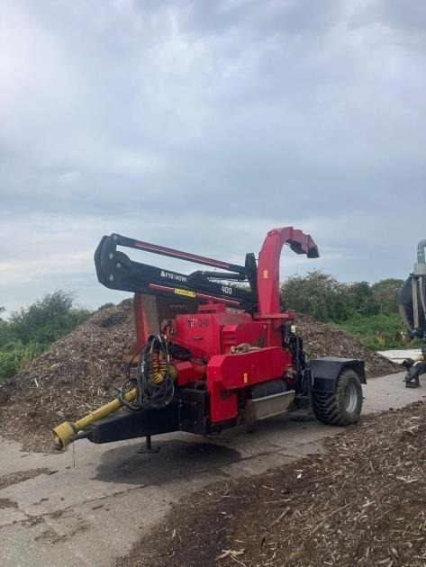 Lindana TP 310 PTO K Wood Chipper - Сельскохозяйственная техника: фото 1 Lindana TP 310 PTO K Wood Chipper - Сельскохозяйственная техника: фото 1