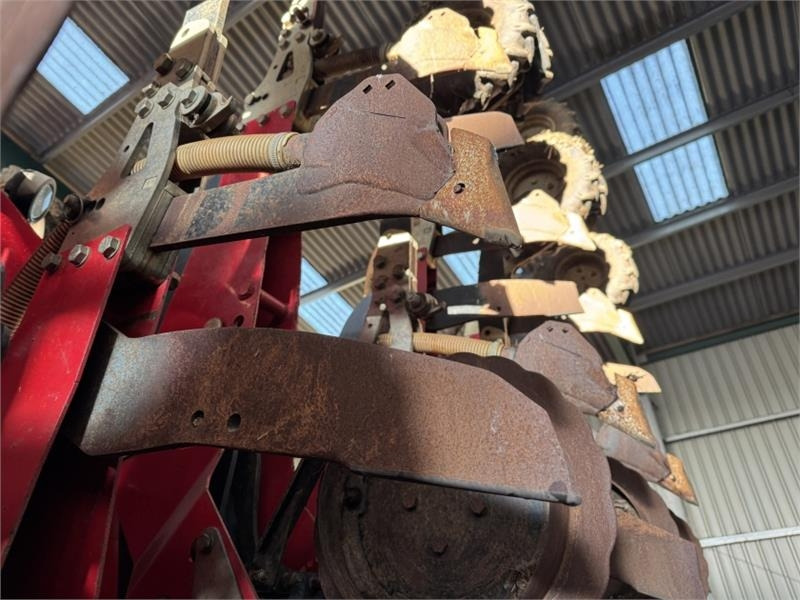 Посевной комплекс Sumo 6m DTS Deep Tillage Seeder Trailed Direct Drill: фото 10