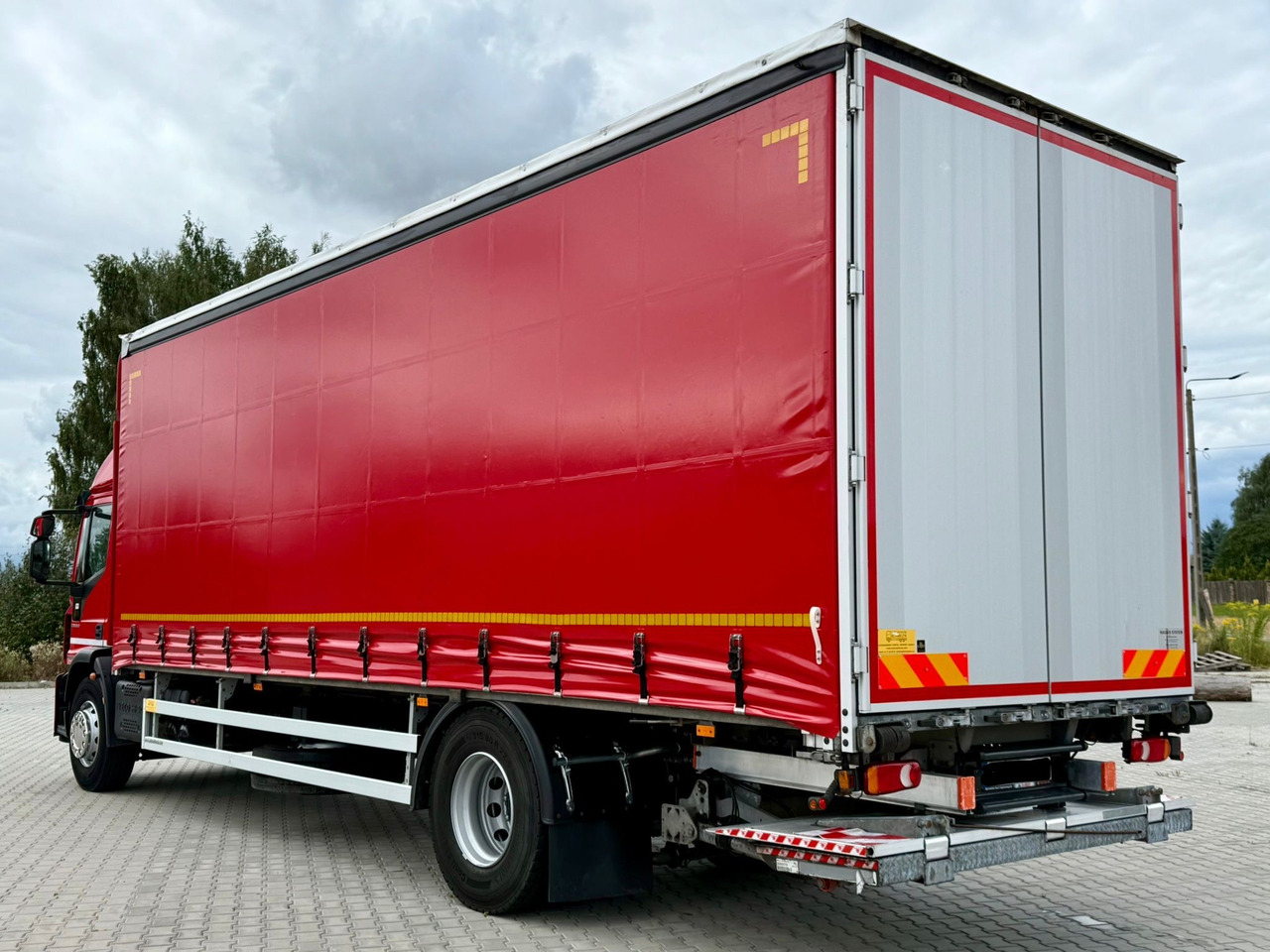IVECO EUROCARGO 180-280 / FIRANKA / WINDA / 20 PALET / 80 TYŚ KM / 2023 ROK / 9 223 KG ŁADOWNOŚ - Тентованный грузовик: фото 3 IVECO EUROCARGO 180-280 / FIRANKA / WINDA / 20 PALET / 80 TYŚ KM / 2023 ROK / 9 223 KG ŁADOWNOŚ - Тентованный грузовик: фото 3