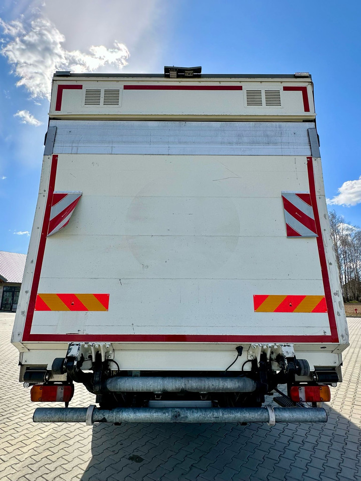 MAN TGX 18.360 / CHŁODNIA / WINDA / AUTOMAT / 19 EUROPALET / THERMO KING / SYPIALKA / SPROWADZONY - Рефрижератор: фото 5 MAN TGX 18.360 / CHŁODNIA / WINDA / AUTOMAT / 19 EUROPALET / THERMO KING / SYPIALKA / SPROWADZONY - Рефрижератор: фото 5