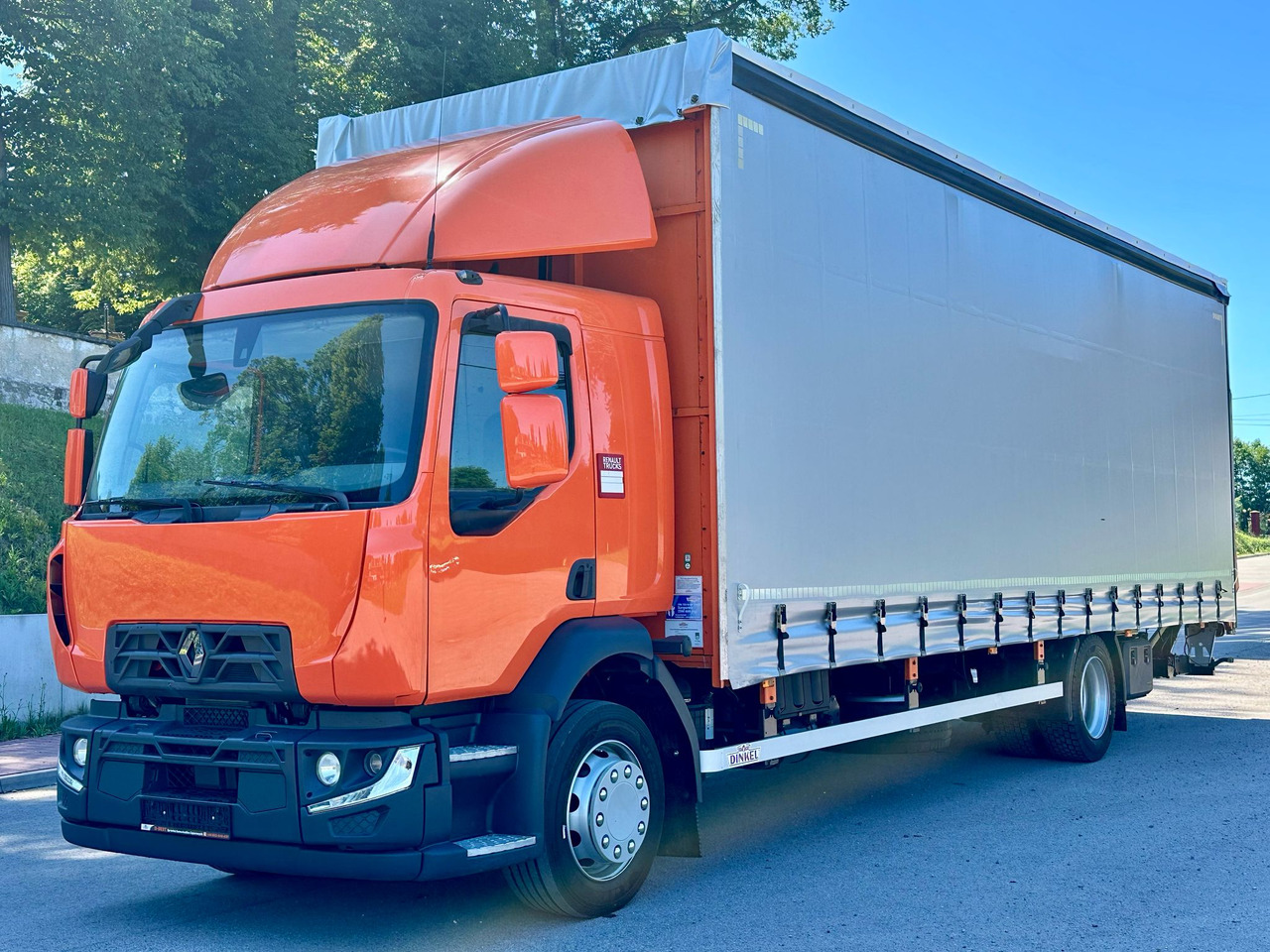 RENAULT D 18 / 280 / FIRANKA / WINDA / 8.6 M DŁUGOŚCI / 21 EUROPALET / NOWE OPONY / ŁADOWNOŚĆ 9.380 KG / AUTOMAT / SERWISOWANA / SPROWADZONA - Тентованный грузовик: фото 2 RENAULT D 18 / 280 / FIRANKA / WINDA / 8.6 M DŁUGOŚCI / 21 EUROPALET / NOWE OPONY / ŁADOWNOŚĆ 9.380 KG / AUTOMAT / SERWISOWANA / SPROWADZONA - Тентованный грузовик: фото 2