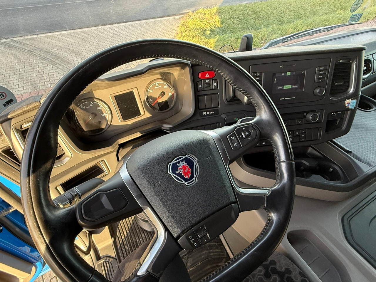 Тентованный грузовик SCANIA P280 / FIRANKA / 20 EUROPALET / 220 TYŚ KM / 2022 ROK / SYPIALKA: фото 23 Тентованный грузовик SCANIA P280 / FIRANKA / 20 EUROPALET / 220 TYŚ KM / 2022 ROK / SYPIALKA: фото 23