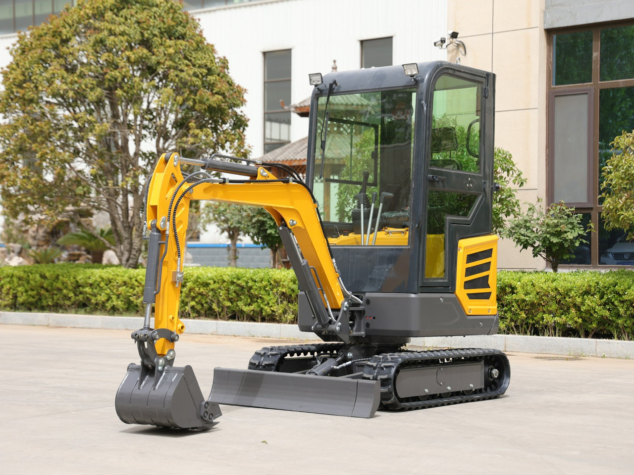 KUBOTA Diesel Mini excavator 1.8 Ton - Müller Machinery MB 18 - KSH - Мини-экскаватор: фото 2 KUBOTA Diesel Mini excavator 1.8 Ton - Müller Machinery MB 18 - KSH - Мини-экскаватор: фото 2