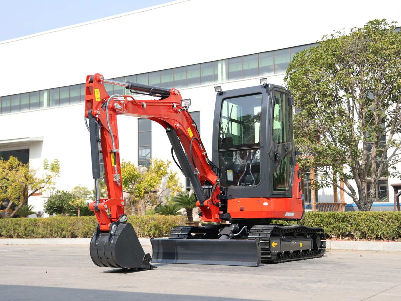 KUBOTA Diesel Mini excavator 3.5 Ton - Müller Machinery MB 35 Plus - VKSH - Мини-экскаватор: фото 1 KUBOTA Diesel Mini excavator 3.5 Ton - Müller Machinery MB 35 Plus - VKSH - Мини-экскаватор: фото 1