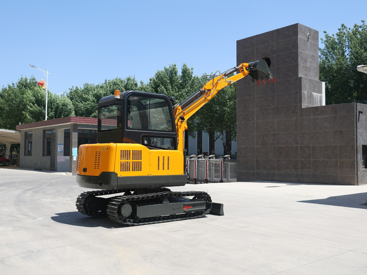 Müller Machinery Diesel Mini excavator 4 ton - Müller Machinery MB 40 - KSH Xinchai 4D32 Motor - Мини-экскаватор: фото 4 Müller Machinery Diesel Mini excavator 4 ton - Müller Machinery MB 40 - KSH Xinchai 4D32 Motor - Мини-экскаватор: фото 4