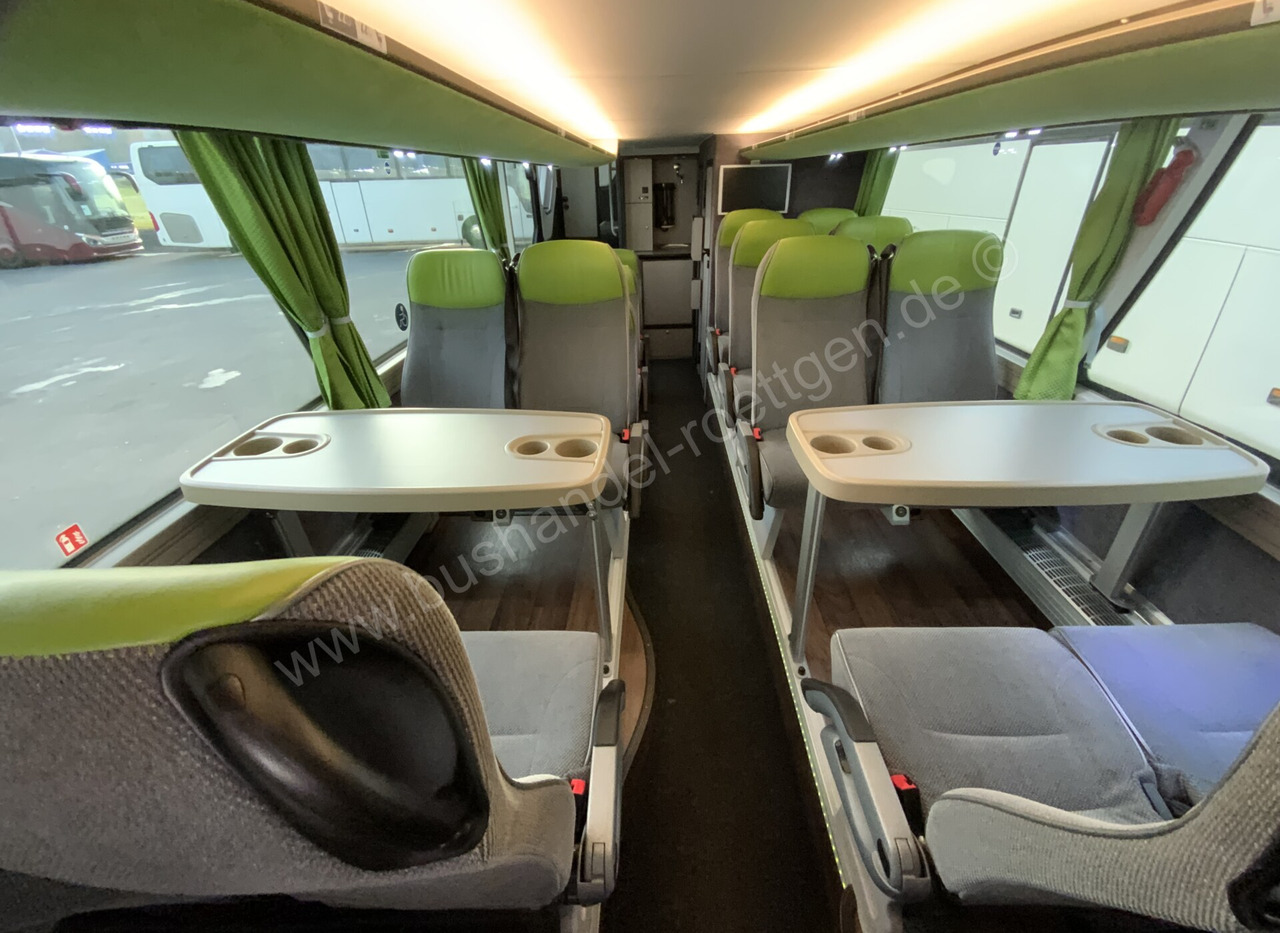 Двухэтажный автобус Neoplan Skyliner L: фото 12 Двухэтажный автобус Neoplan Skyliner L: фото 12