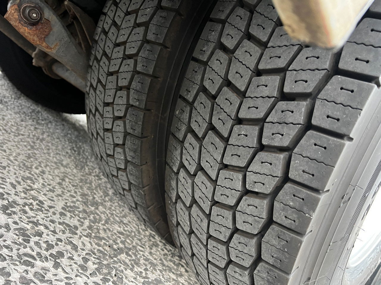 Volvo FM 9.300 Globe 6x2, Euro 5 - Грузовик с закрытым кузовом: фото 5 Volvo FM 9.300 Globe 6x2, Euro 5 - Грузовик с закрытым кузовом: фото 5