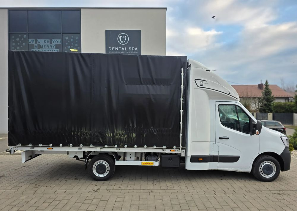 Тентованный фургон Renault Master: фото 12