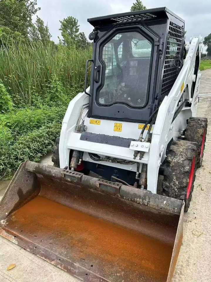 Bobcat S 18 - Мини-погрузчик с бортовым поворотом: фото 2 Bobcat S 18 - Мини-погрузчик с бортовым поворотом: фото 2