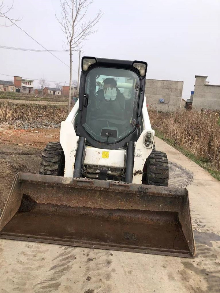 Bobcat T 770 - Мини-погрузчик с бортовым поворотом: фото 4 Bobcat T 770 - Мини-погрузчик с бортовым поворотом: фото 4