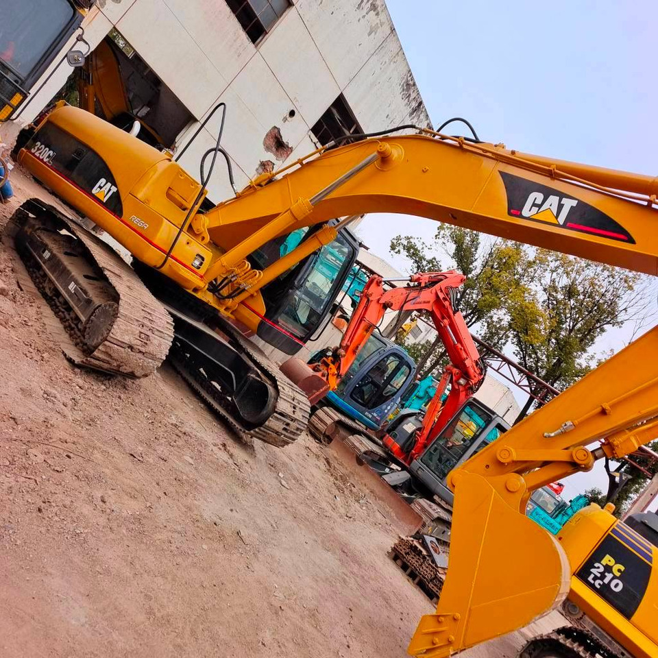 CAT 320 C L - Гусеничный экскаватор: фото 5 CAT 320 C L - Гусеничный экскаватор: фото 5