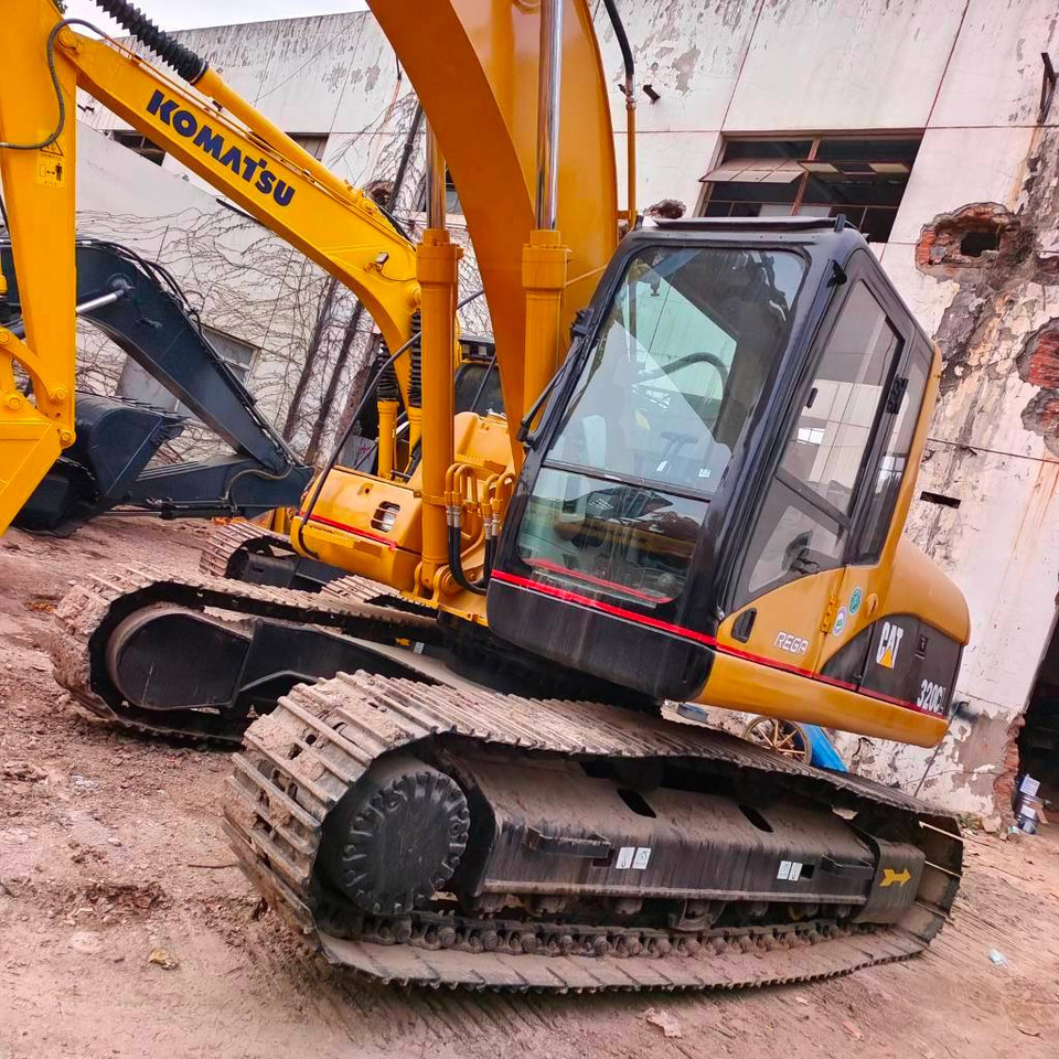 CAT 320 C L - Гусеничный экскаватор: фото 4 CAT 320 C L - Гусеничный экскаватор: фото 4