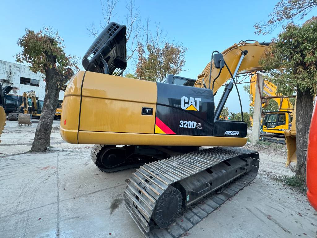 CAT 320 D-C7.1 enging - Гусеничный экскаватор: фото 4 CAT 320 D-C7.1 enging - Гусеничный экскаватор: фото 4