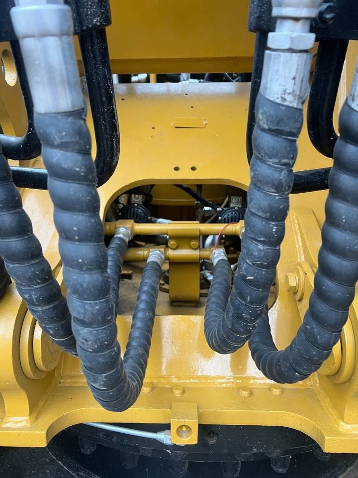 CAT 320 D - Гусеничный экскаватор: фото 4 CAT 320 D - Гусеничный экскаватор: фото 4