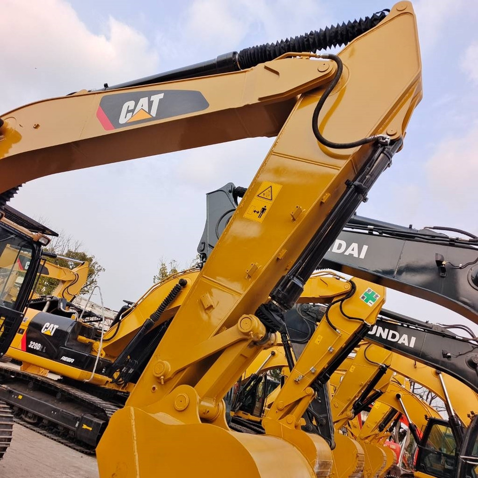 CAT 320 D - Гусеничный экскаватор: фото 4 CAT 320 D - Гусеничный экскаватор: фото 4