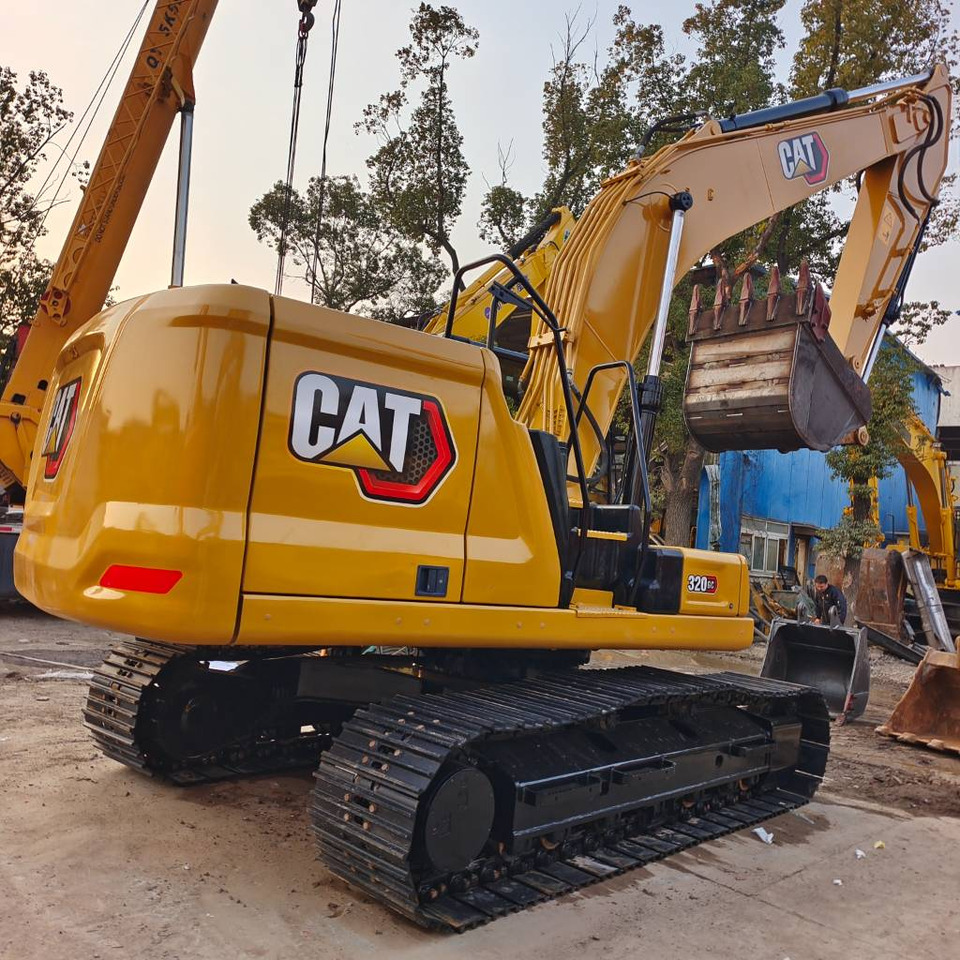 Гусеничный экскаватор CAT 320GC: фото 1