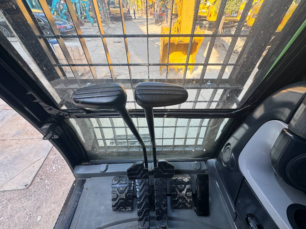 Гусеничный экскаватор CAT 330 D2 L: фото 7