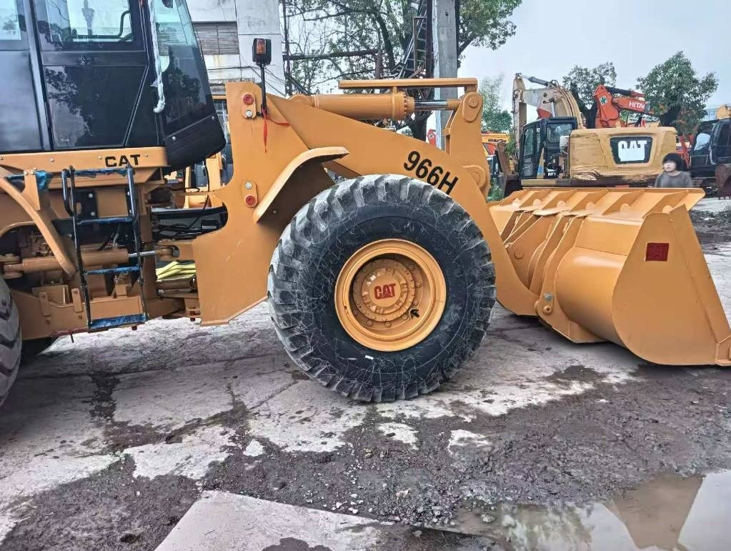 CAT 966 H - Колёсный погрузчик: фото 5 CAT 966 H - Колёсный погрузчик: фото 5