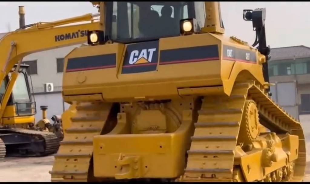 CAT D 8 T - Бульдозер: фото 3 CAT D 8 T - Бульдозер: фото 3