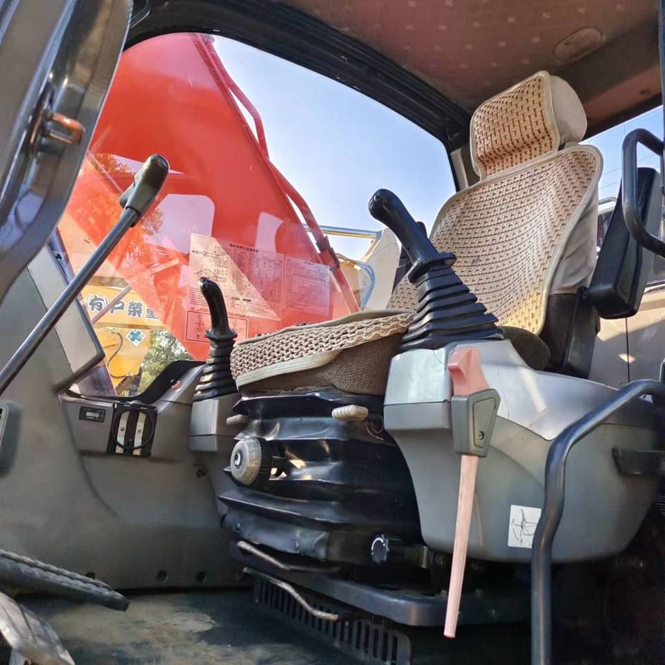 Doosan DX 225 LC - Гусеничный экскаватор: фото 4 Doosan DX 225 LC - Гусеничный экскаватор: фото 4