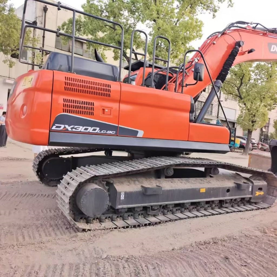 Doosan DX 300 - Гусеничный экскаватор: фото 5 Doosan DX 300 - Гусеничный экскаватор: фото 5