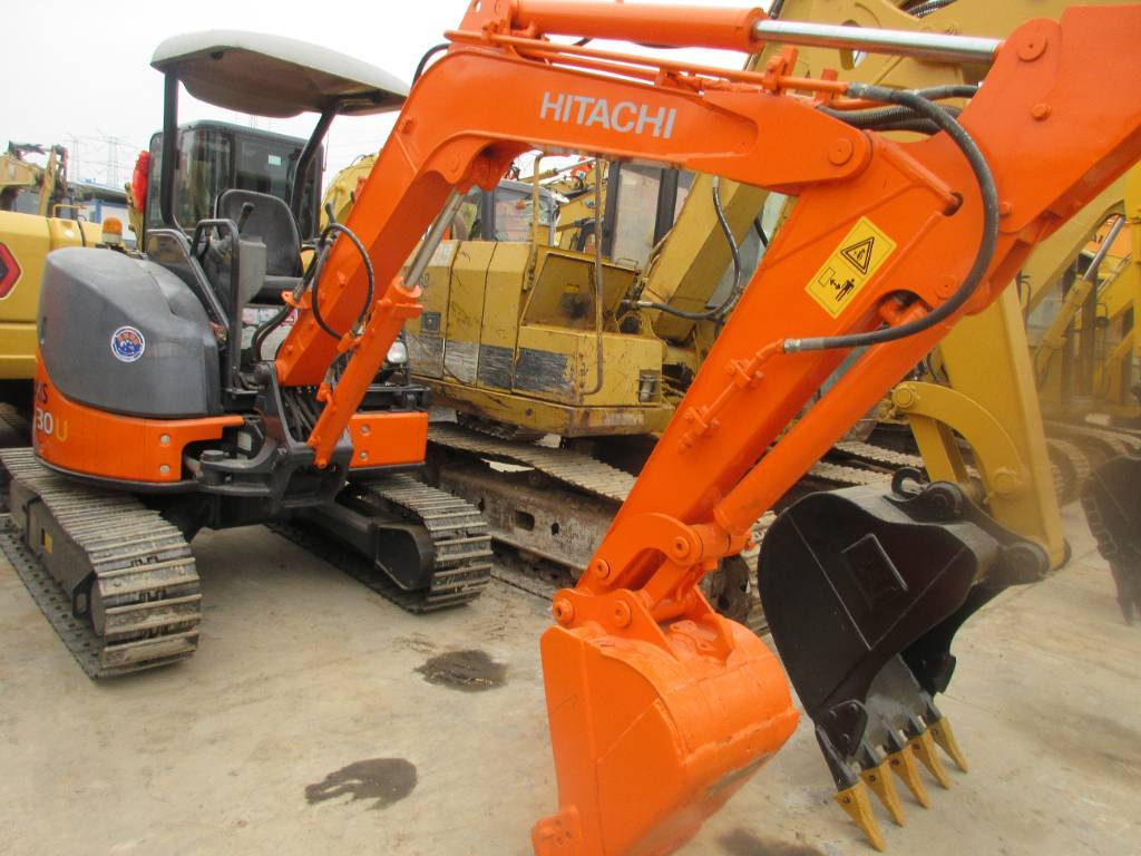Hitachi ZX 30 U - Мини-экскаватор: фото 2 Hitachi ZX 30 U - Мини-экскаватор: фото 2