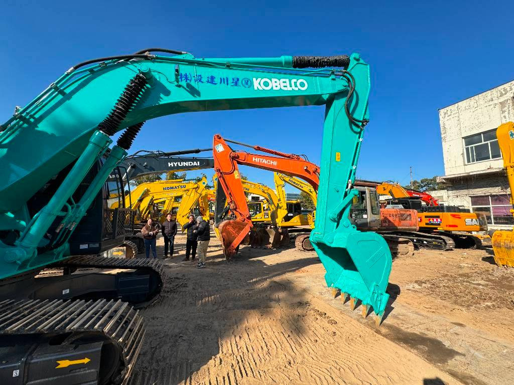 Kobelco SK 200-8 - Гусеничный экскаватор: фото 5 Kobelco SK 200-8 - Гусеничный экскаватор: фото 5