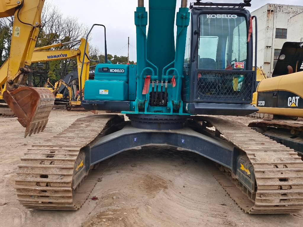 Kobelco SK 260 LC - Гусеничный экскаватор: фото 3 Kobelco SK 260 LC - Гусеничный экскаватор: фото 3