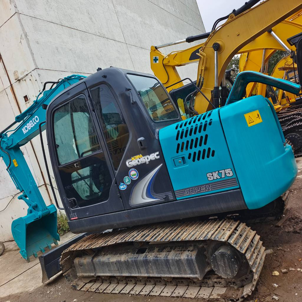 Kobelco SK 75 - Мини-экскаватор: фото 1 Kobelco SK 75 - Мини-экскаватор: фото 1