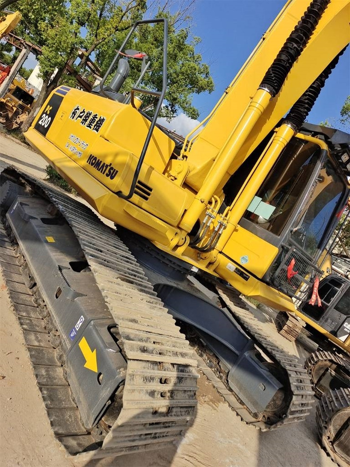 Komatsu PC 200 - Гусеничный экскаватор: фото 2 Komatsu PC 200 - Гусеничный экскаватор: фото 2