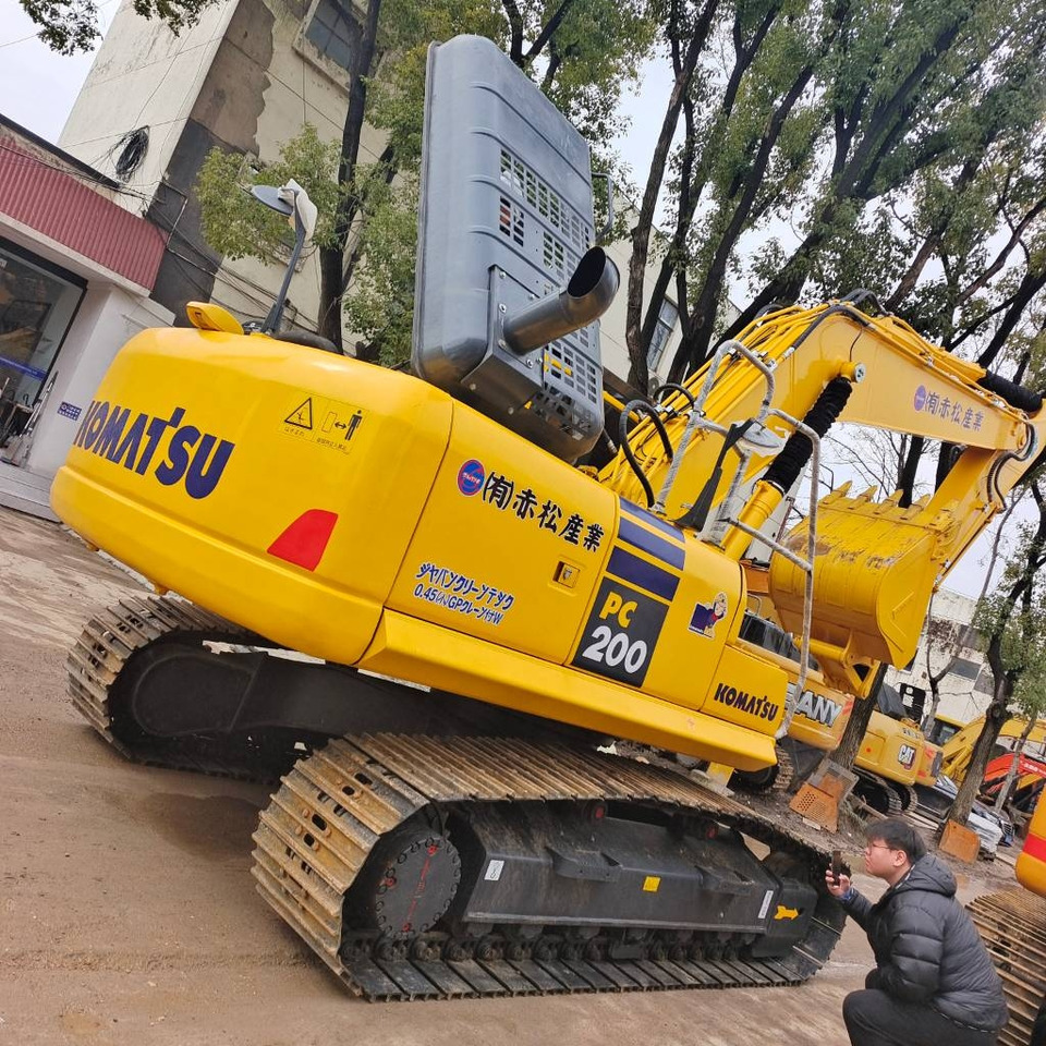 Komatsu PC 200 LC - Гусеничный экскаватор: фото 1 Komatsu PC 200 LC - Гусеничный экскаватор: фото 1