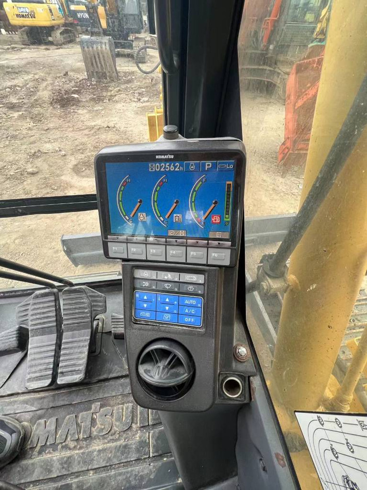 Гусеничный экскаватор Komatsu PC 70-8: фото 11