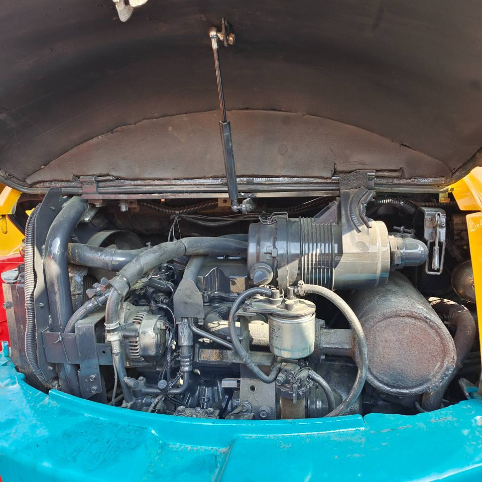 Kubota U-35 - Мини-экскаватор: фото 2 Kubota U-35 - Мини-экскаватор: фото 2
