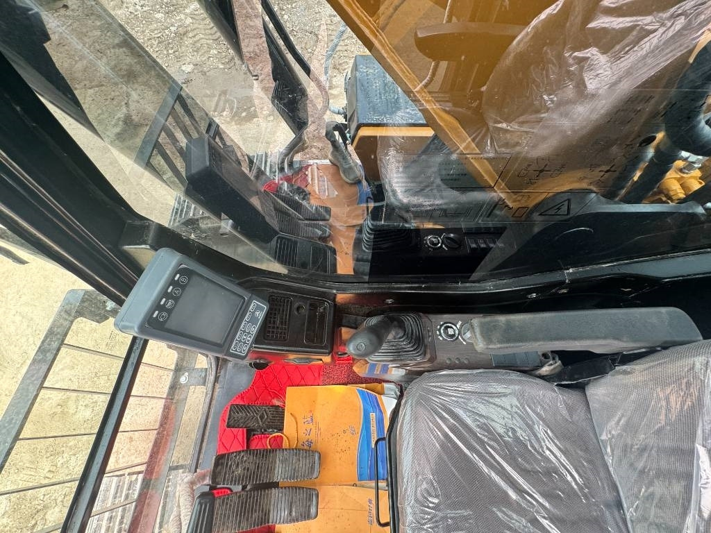 Sany SY 215 H - Гусеничный экскаватор: фото 4 Sany SY 215 H - Гусеничный экскаватор: фото 4